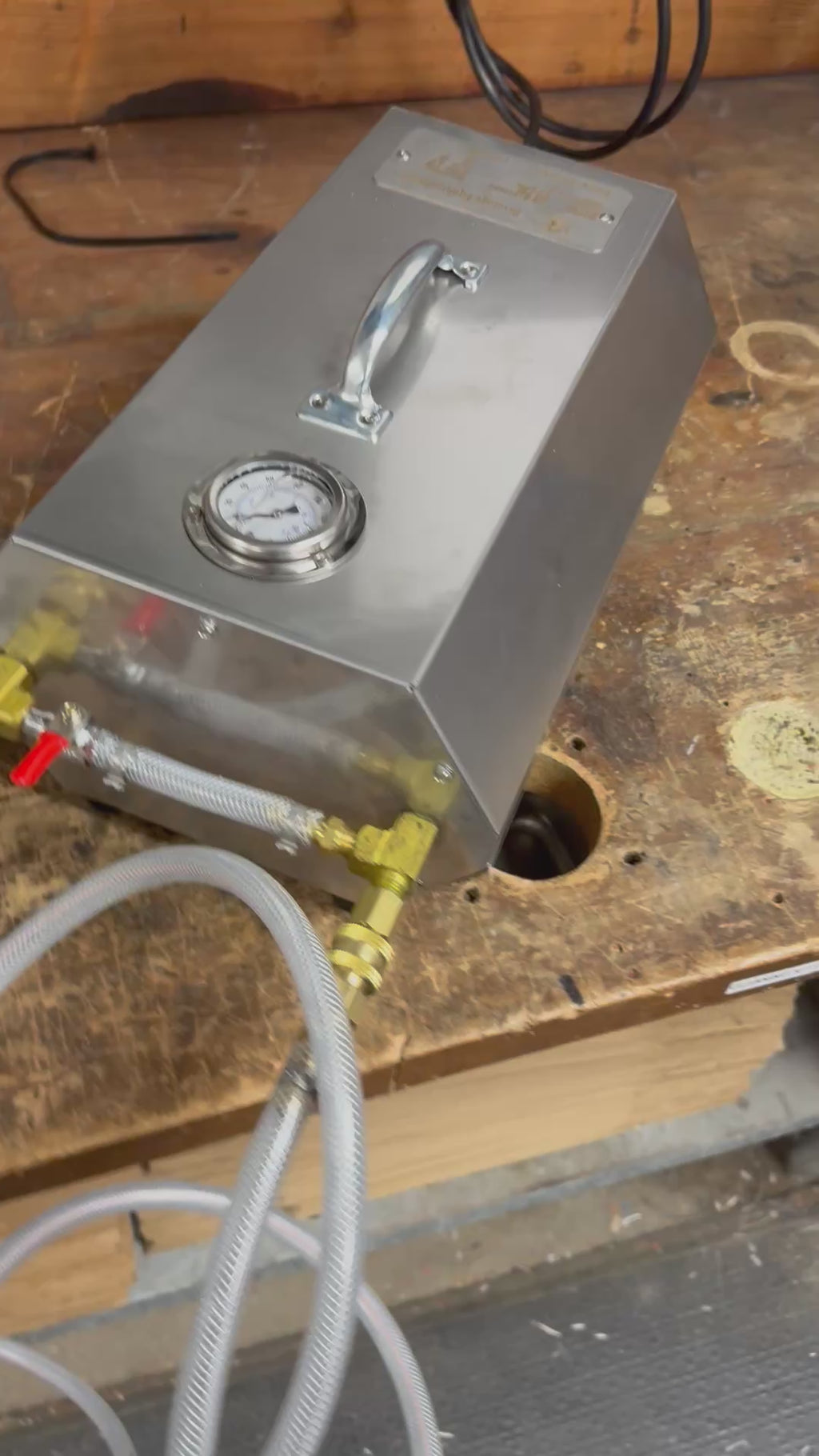 Beer line cleaning pump in action